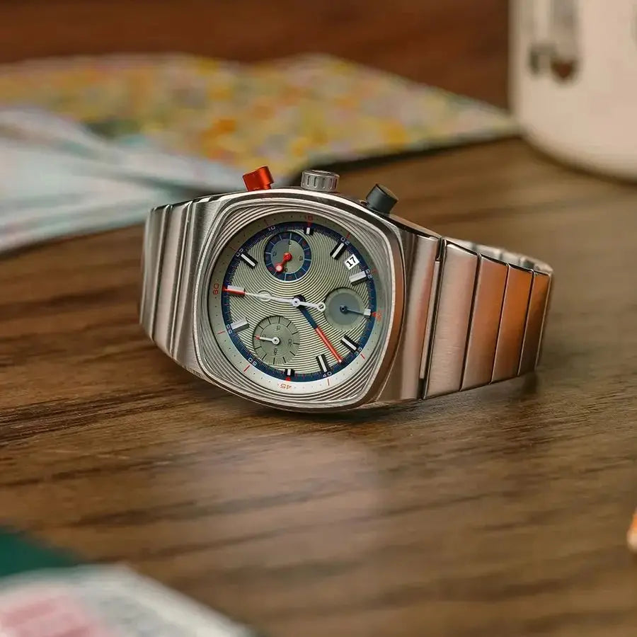 Retro Edge Timepiece