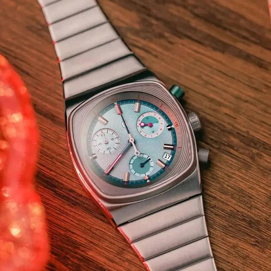 Retro Edge Timepiece
