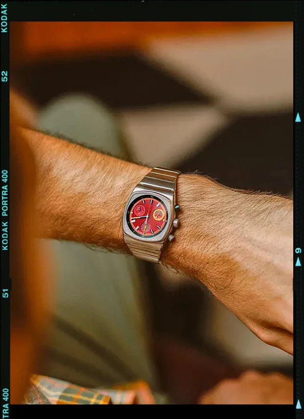 Retro Edge Timepiece