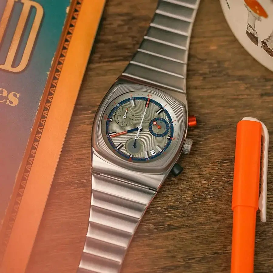 Retro Edge Timepiece