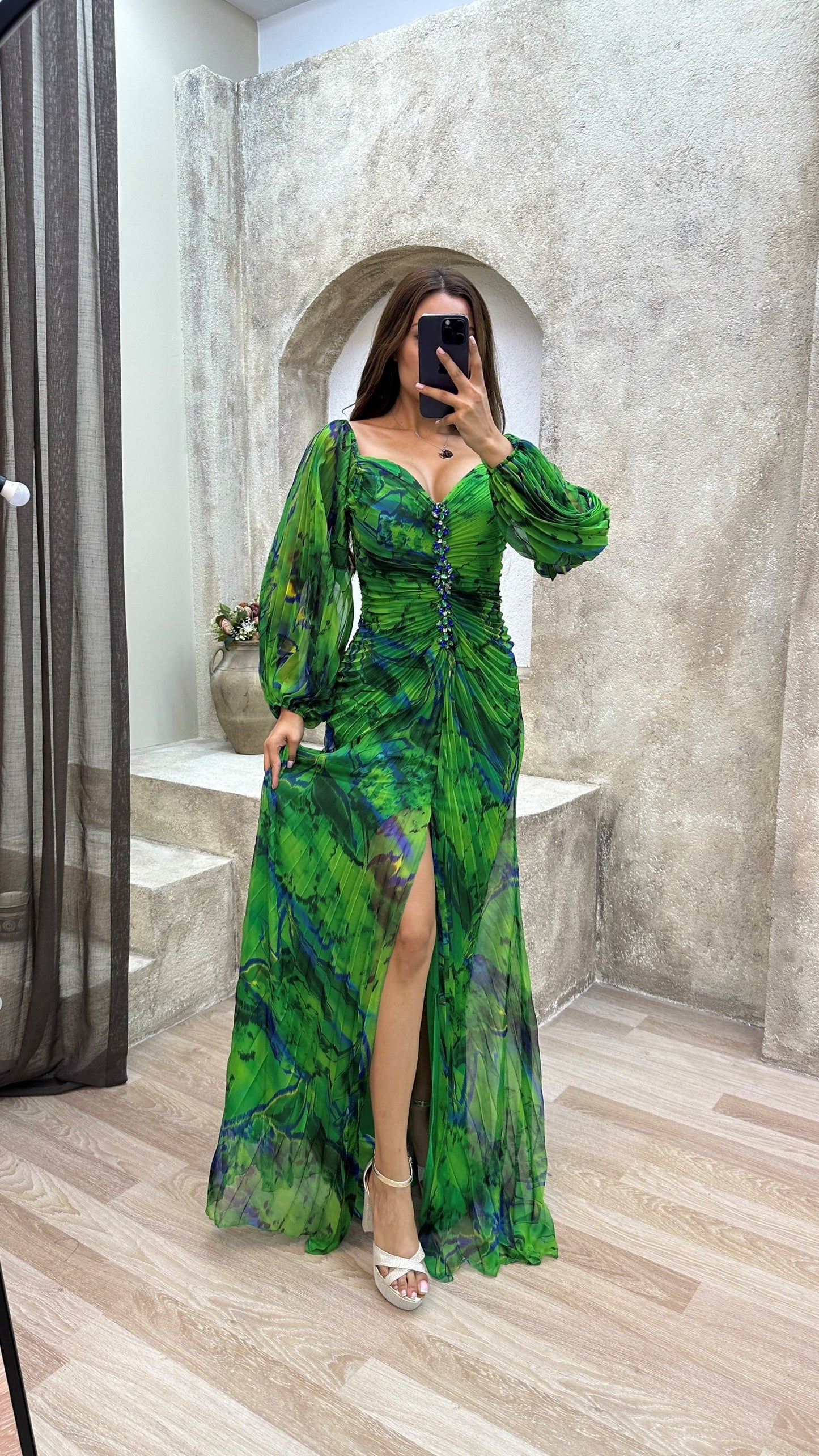 Gisselle | Elegant V-Neck Dress